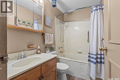 2450 15Th Avenue E, Prince Albert, SK - Indoor Photo Showing Bathroom
