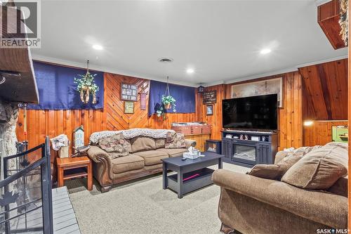 2450 15Th Avenue E, Prince Albert, SK - Indoor