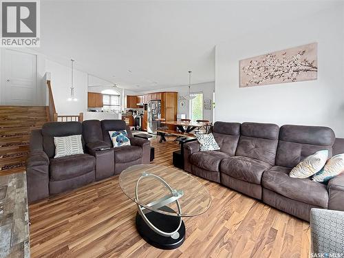 731 Adamson Crescent, Shellbrook, SK - Indoor Photo Showing Living Room