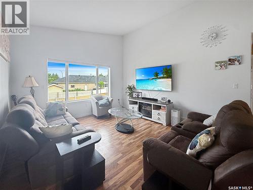 731 Adamson Crescent, Shellbrook, SK - Indoor Photo Showing Living Room