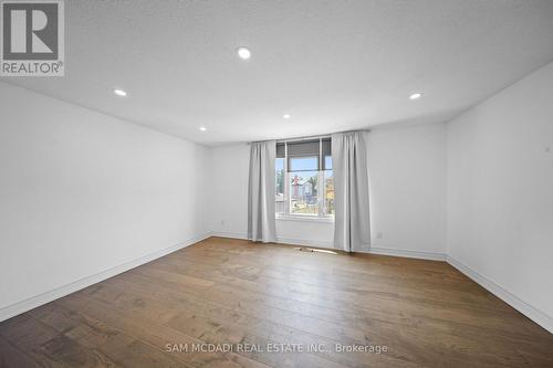 3949 Teakwood Drive, Mississauga, ON - Indoor Photo Showing Other Room