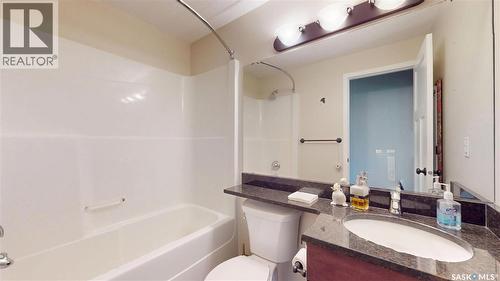 415 1220 Blackfoot Drive, Regina, SK - Indoor Photo Showing Bathroom
