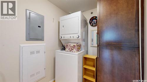 415 1220 Blackfoot Drive, Regina, SK - Indoor Photo Showing Laundry Room