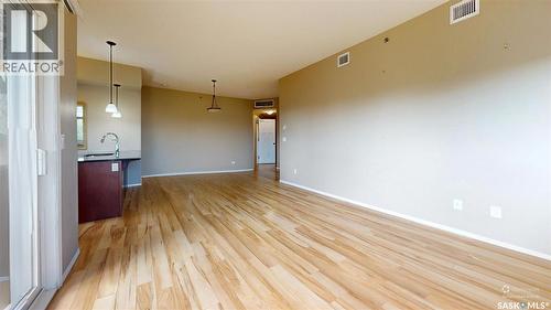 415 1220 Blackfoot Drive, Regina, SK - Indoor Photo Showing Other Room