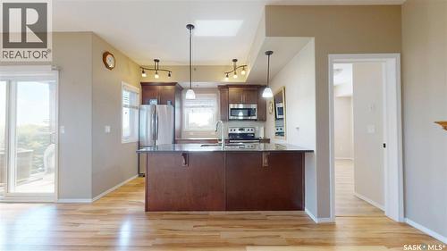 415 1220 Blackfoot Drive, Regina, SK - Indoor Photo Showing Kitchen