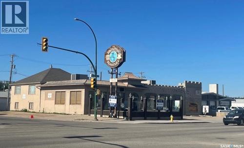 2318 8Th Street E, Saskatoon, SK 