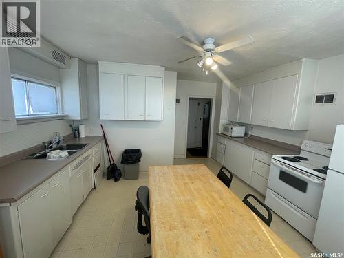 2318 8Th Street E, Saskatoon, SK 