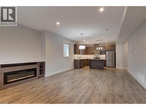 756 Glenwood Avenue Unit# 1, Kelowna, BC - Indoor With Fireplace
