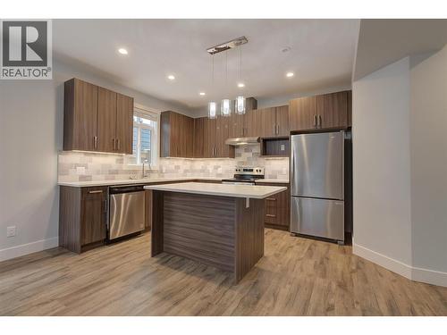 756 Glenwood Avenue Unit# 1, Kelowna, BC - Indoor Photo Showing Kitchen With Stainless Steel Kitchen With Upgraded Kitchen