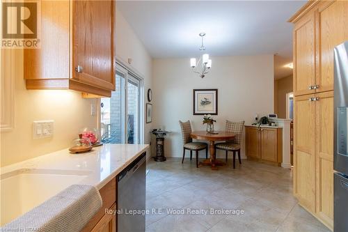 6 Esseltine Drive, Tillsonburg, ON - Indoor