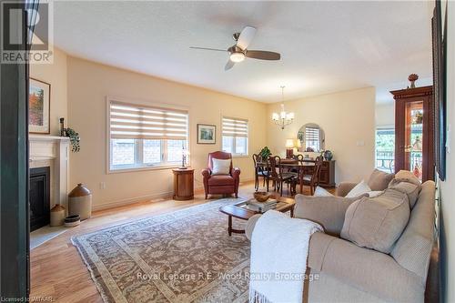 6 Esseltine Drive, Tillsonburg, ON - Indoor Photo Showing Living Room With Fireplace