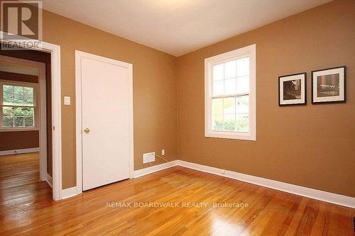 209 Knox Crescent, Ottawa, ON - Indoor Photo Showing Other Room
