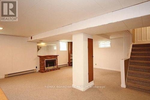 209 Knox Crescent, Ottawa, ON - Indoor Photo Showing Other Room