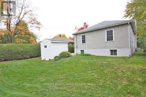 209 Knox Crescent, Ottawa, ON - Outdoor