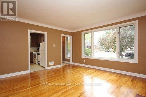 209 Knox Crescent, Ottawa, ON - Indoor Photo Showing Other Room
