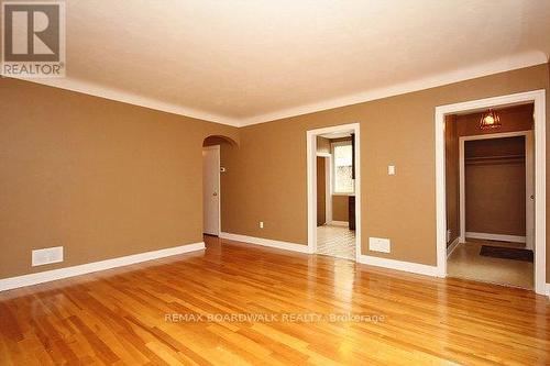 209 Knox Crescent, Ottawa, ON - Indoor Photo Showing Other Room
