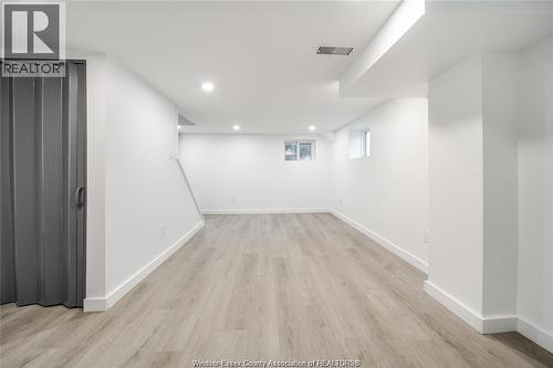 1691 Dougall, Windsor, ON - Indoor Photo Showing Other Room