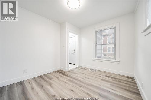 1691 Dougall, Windsor, ON - Indoor Photo Showing Other Room