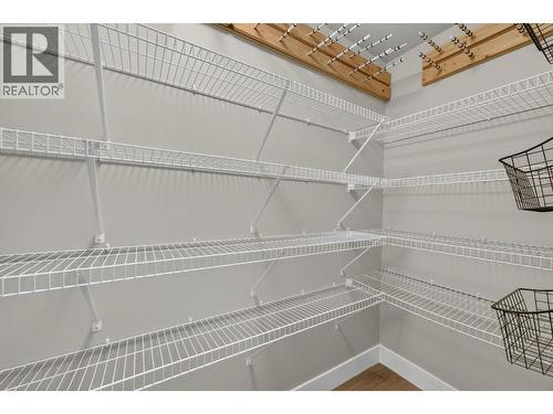 2040 Springfield Road Unit# 1407, Kelowna, BC - Indoor With Storage