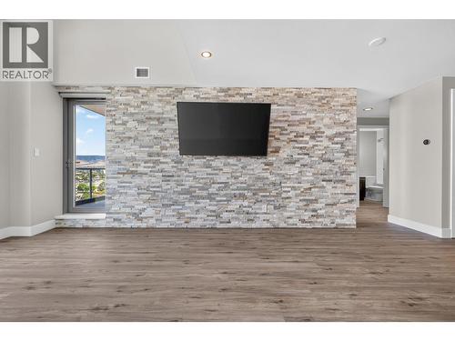 2040 Springfield Road Unit# 1407, Kelowna, BC - Indoor Photo Showing Other Room