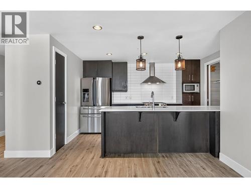 2040 Springfield Road Unit# 1407, Kelowna, BC - Indoor Photo Showing Kitchen With Upgraded Kitchen