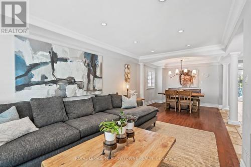 608 Moorelands Crescent, Milton, ON - Indoor Photo Showing Living Room