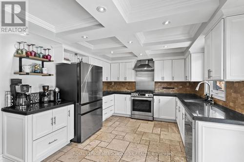 608 Moorelands Crescent, Milton, ON - Indoor Photo Showing Kitchen With Upgraded Kitchen