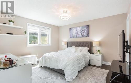 5259 Astwell Avenue, Mississauga, ON - Indoor Photo Showing Bedroom