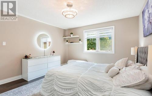 5259 Astwell Avenue, Mississauga, ON - Indoor Photo Showing Bedroom
