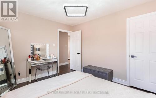 5259 Astwell Avenue, Mississauga, ON - Indoor Photo Showing Bedroom
