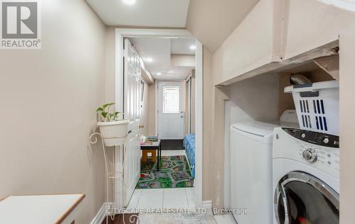5259 Astwell Avenue, Mississauga, ON - Indoor Photo Showing Laundry Room