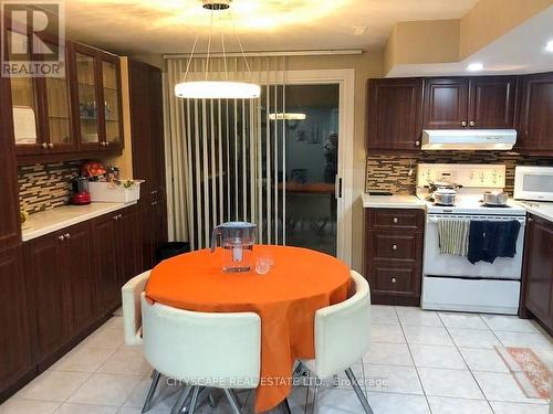 5259 Astwell Avenue, Mississauga, ON - Indoor Photo Showing Kitchen