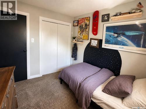 386 4Th Street E, Shaunavon, SK - Indoor Photo Showing Bedroom