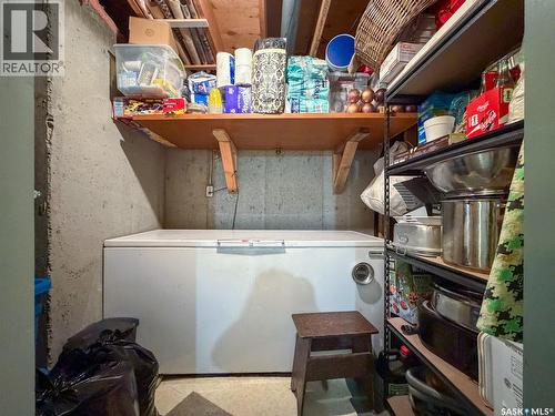 386 4Th Street E, Shaunavon, SK - Indoor