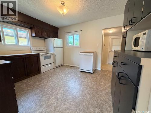 926 12Th Street, Humboldt, SK - Indoor Photo Showing Kitchen