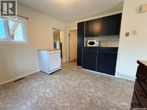 926 12Th Street, Humboldt, SK - Indoor