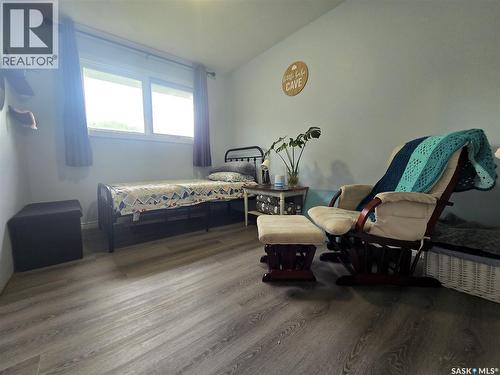 98 13Th Street, Weyburn, SK - Indoor Photo Showing Bedroom