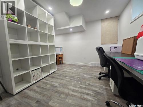 98 13Th Street, Weyburn, SK - Indoor Photo Showing Office