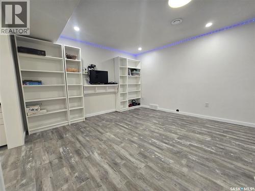 98 13Th Street, Weyburn, SK - Indoor Photo Showing Other Room