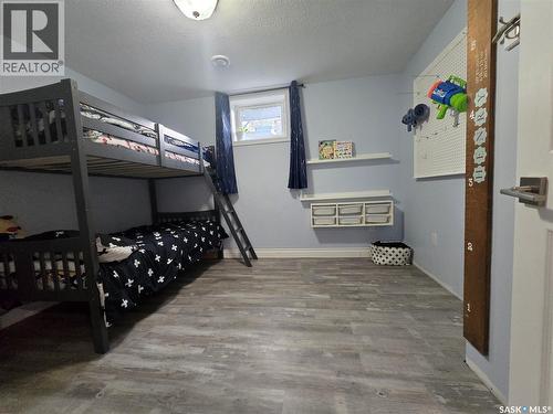 98 13Th Street, Weyburn, SK - Indoor Photo Showing Other Room