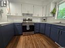 98 13Th Street, Weyburn, SK  - Indoor Photo Showing Kitchen 
