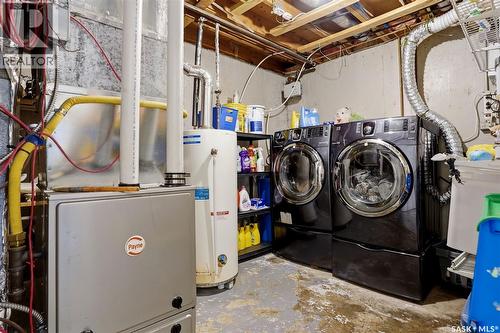 46 Mossing Bay, Regina, SK - Indoor Photo Showing Laundry Room