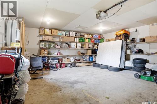 46 Mossing Bay, Regina, SK - Indoor Photo Showing Garage