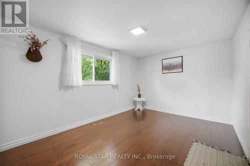 147 Grace Avenue, Hamilton, ON - Indoor Photo Showing Other Room