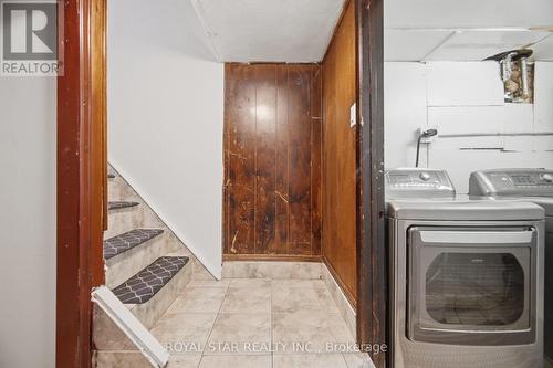 147 Grace Avenue, Hamilton, ON - Indoor Photo Showing Laundry Room