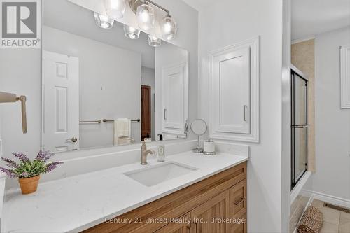 1190 Nuforest Drive, Selwyn, ON - Indoor Photo Showing Bathroom