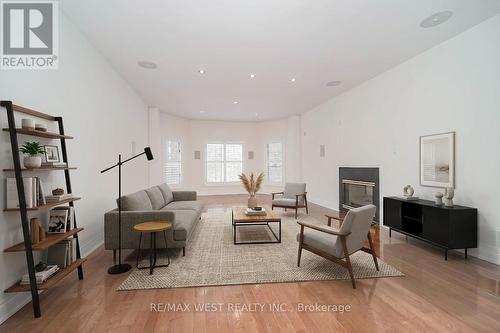 81 Woodview Drive, Pickering, ON - Indoor
