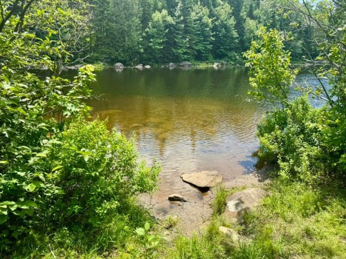 Accès au plan d'eau - Ch. Du Val-Des-Monts, Saint-Adolphe-D'Howard, QC 