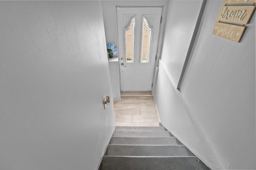 Staircase - 236 23E Avenue, Deux-Montagnes, QC - Indoor Photo Showing Other Room