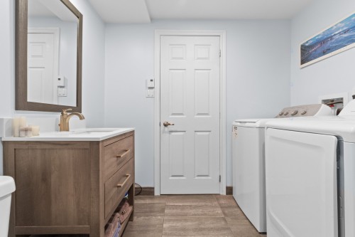 Laundry - 236 23E Avenue, Deux-Montagnes, QC - Indoor Photo Showing Laundry Room